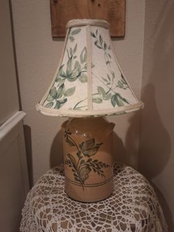 Crock styled lamp