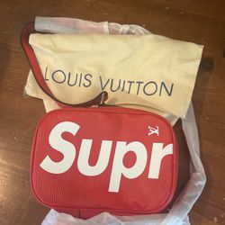 Louis Vuitton, Supreme, Red Leather, Crossbody Men’s Or Women’s Zippered Clutch