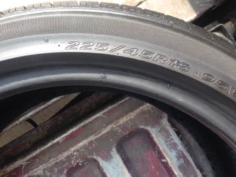 Set of4 225 45 18 tires