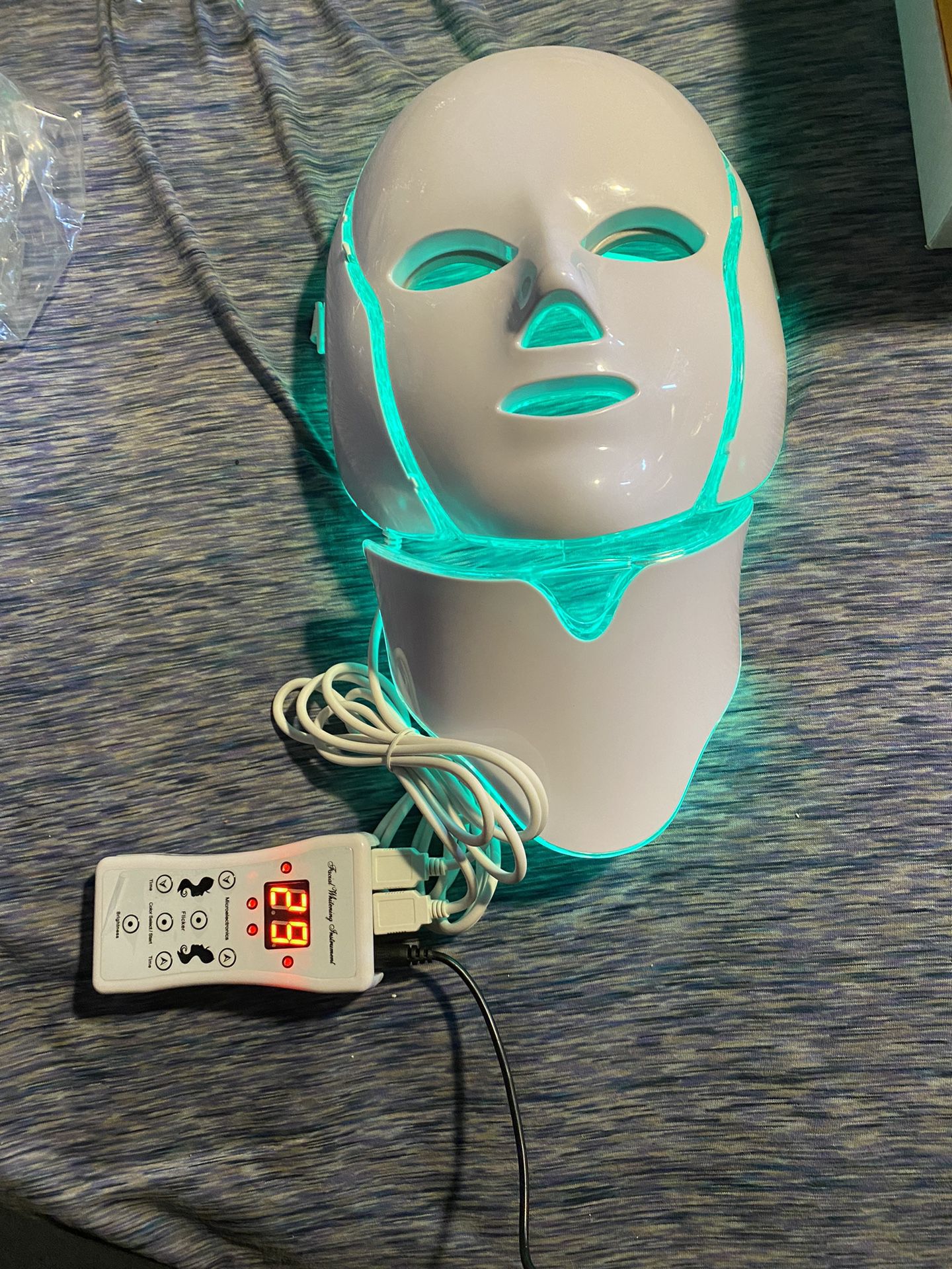 Nutriskin LED Face + Neck Mask For Skin Care