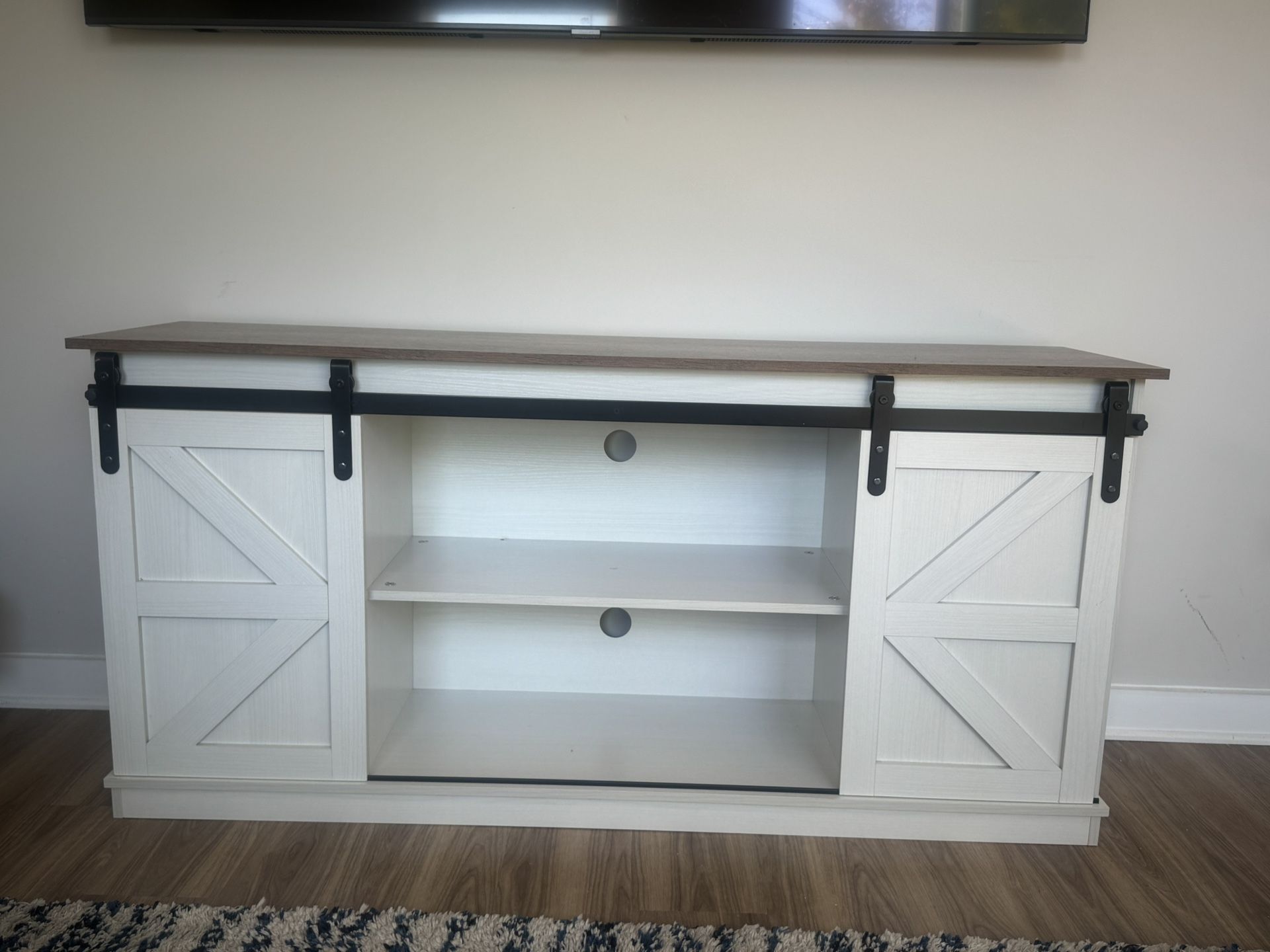 TV Stand (Televisions up to 65 Inches)