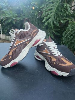 Reebok Chunky Sneakers Brown and Tan size9.5man