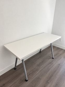 White Desk / Table with Metal Legs – Minimal Modern Style