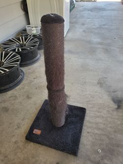 Tall Cat Scratching Post with Base