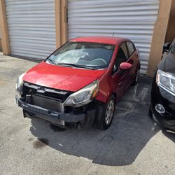 2015 kia rio parts parting out