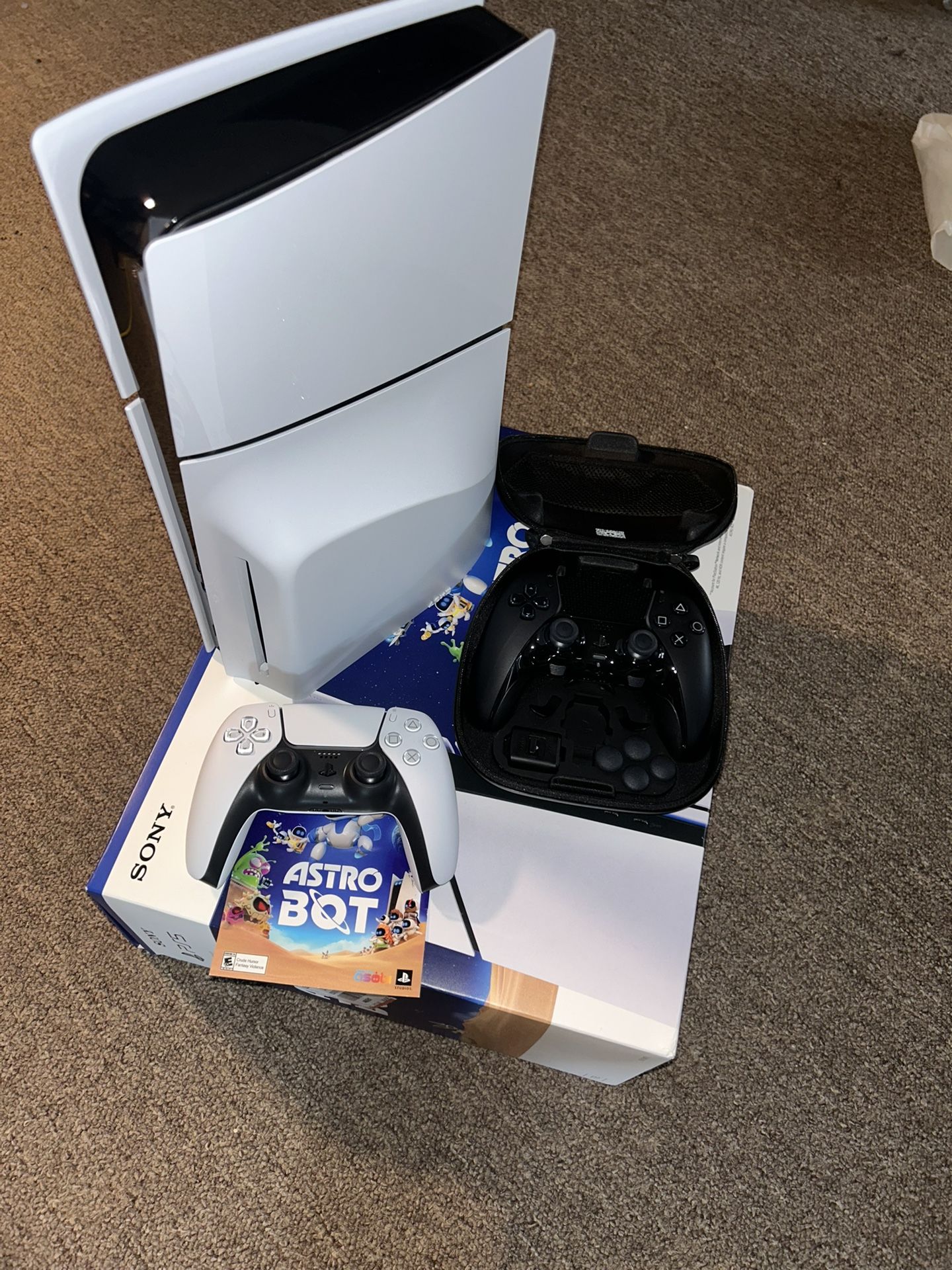 PlayStation 5 Disc Console Slim- ASTRO BOT BUNDLE + PS5 DualSense Edge Controller Midnight Black