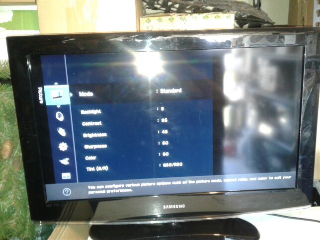 Samsung 32" tv model ln32b360c5d