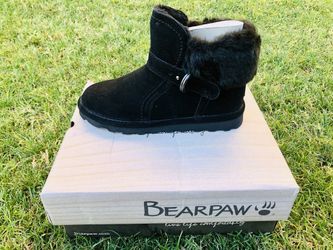 Bearpaw Size 8 
