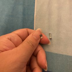 Real Silver Black Small Stud Earrings
