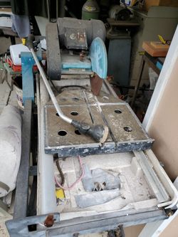 Tile Saw Diamond Wheel metal stand used $100.00obo need gone