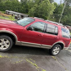 2004 Ford Explorer
