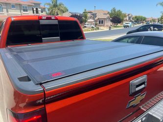 Hard Tri-Fold Flip Up Bed Cover Chevy/GMC 1500/2500HD/3500HD (14-19)