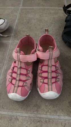 Water shoes