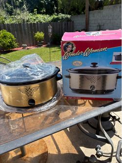 Crock pot - New