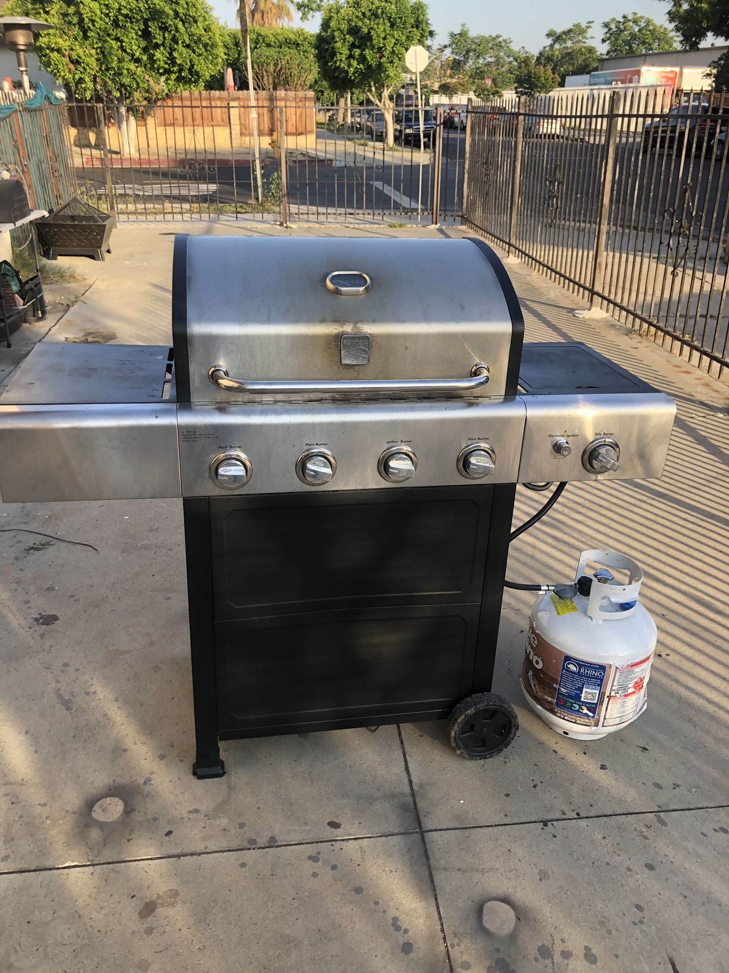 Propane Grill. Bbq Grill