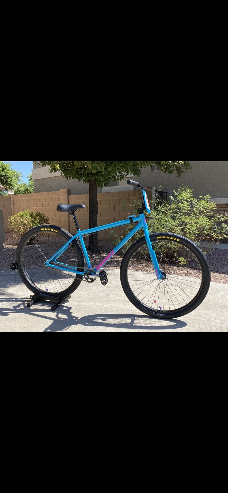 2020 Sunday 29″ High C in Limited Edition Gloss Ocean Blue