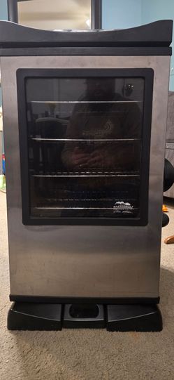 Masterbuilt Electric BBQ Smoker