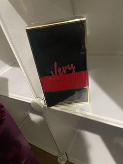GOOD GIRL-CAROLINA HERRERA