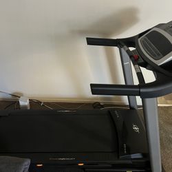 Treadmill 