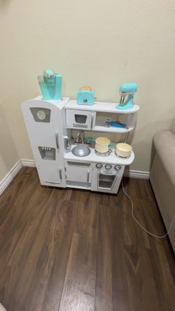 Toddler play kitchen