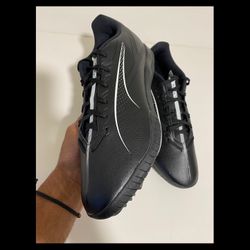 Puma Ultra 5 Play Turf  Soccer Cleats Men's sz 11 NEW!! NO BOX!