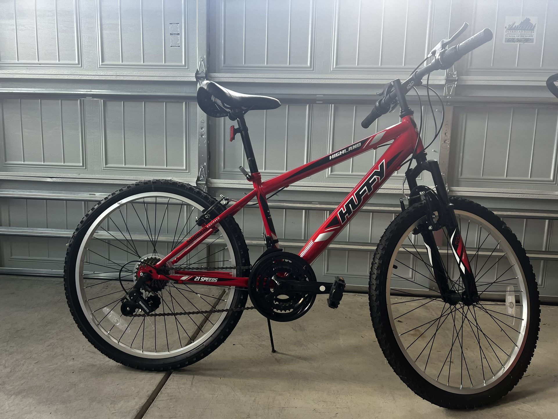 Huffy Highland 24" Mountain Bike – 21-Speed – Ready to Ride!