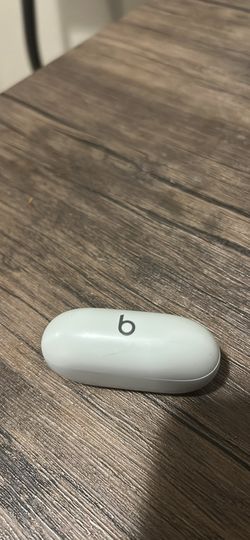 Beats Solo buds