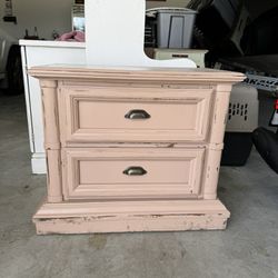 Blush pink end table/bedside table