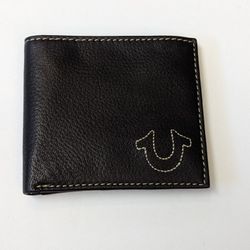 True Religion Mens dark brown Leather Multiple Card Slots Inner Dividers Bifold Wallet like new