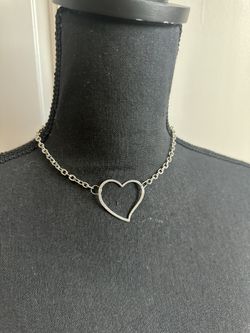 Silver heart choker necklace 