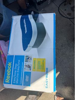 Reebok EasyTone Step Marche EasyTone INCLUDES • ADJUSTABLE RESISTANCE BANDS • WORKOUT DVD