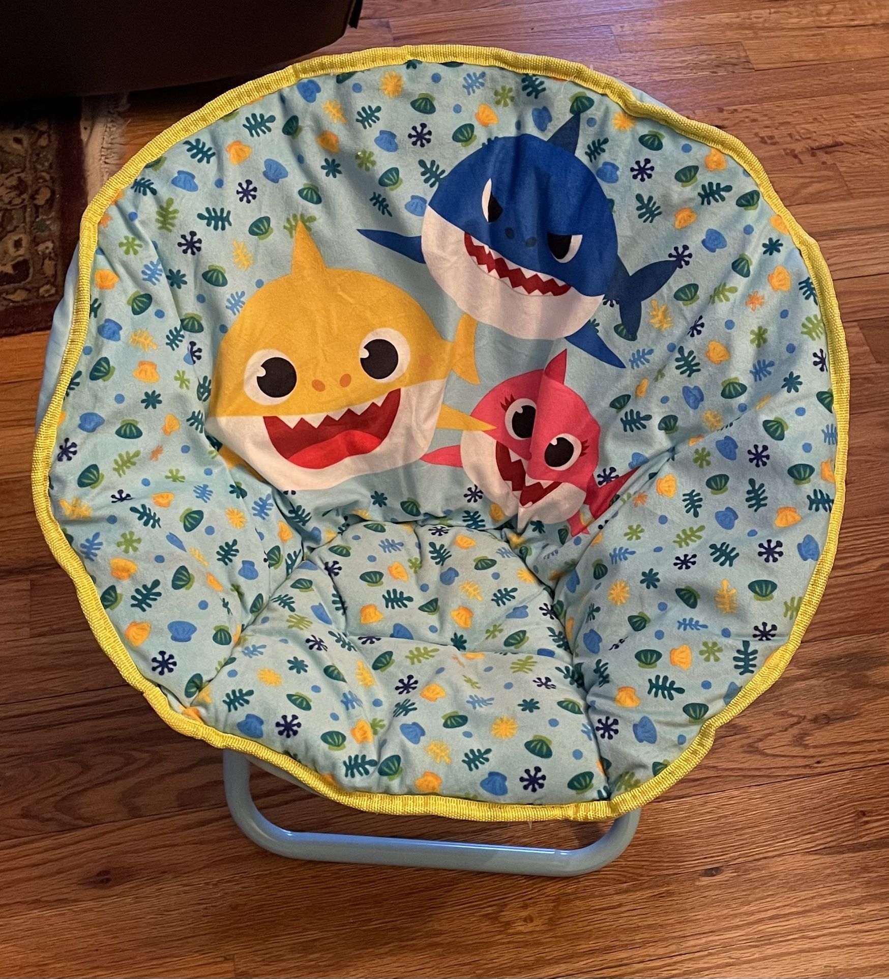 Baby Shark Saucer Toddler Chair