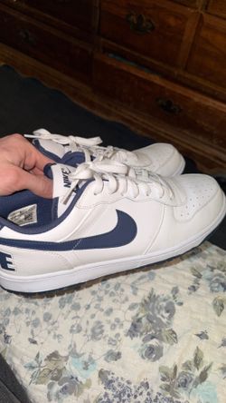 Navy blue Nikes size 12