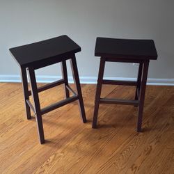 Amazon Basics 29” Bar Stools (set of 2)