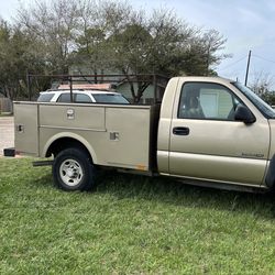 2006 Chevrolet 2500HD Regular Cab 3/4 ton Service truck