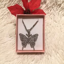 Beautiful Rhinestone Butterfly Necklace $10