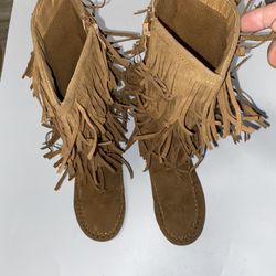 Size 7 Suede Boots