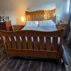 Queen Cherry Bedroom Set