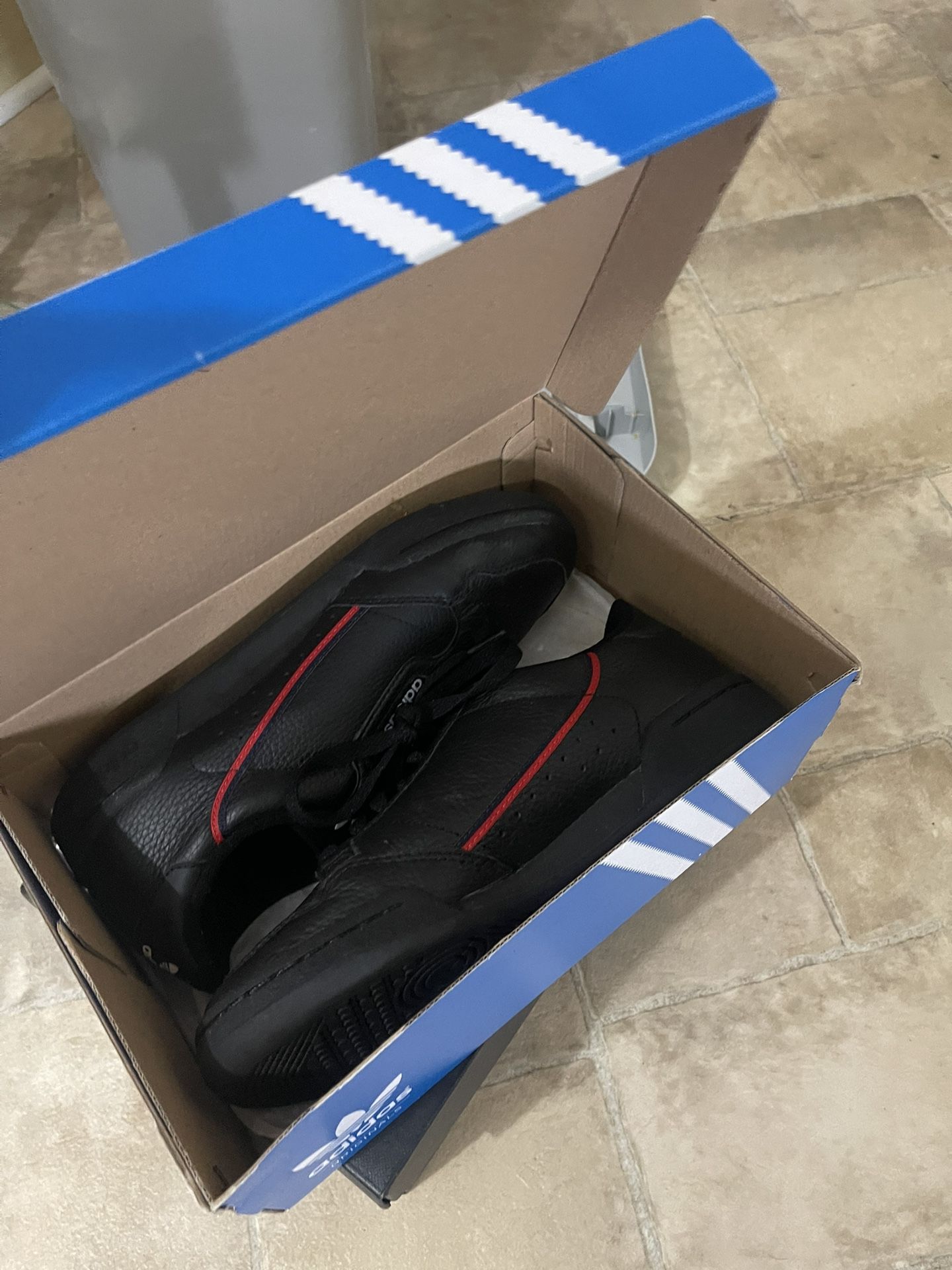 Adidass