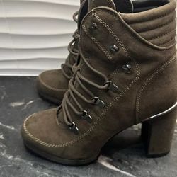 DKNY Women's Lenni Lace-Up Platform Block-Heel Boots Women 9.5 Olive Green


