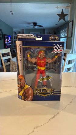 WWE Elite Hulk Hogan Hall of Fame Action Figure