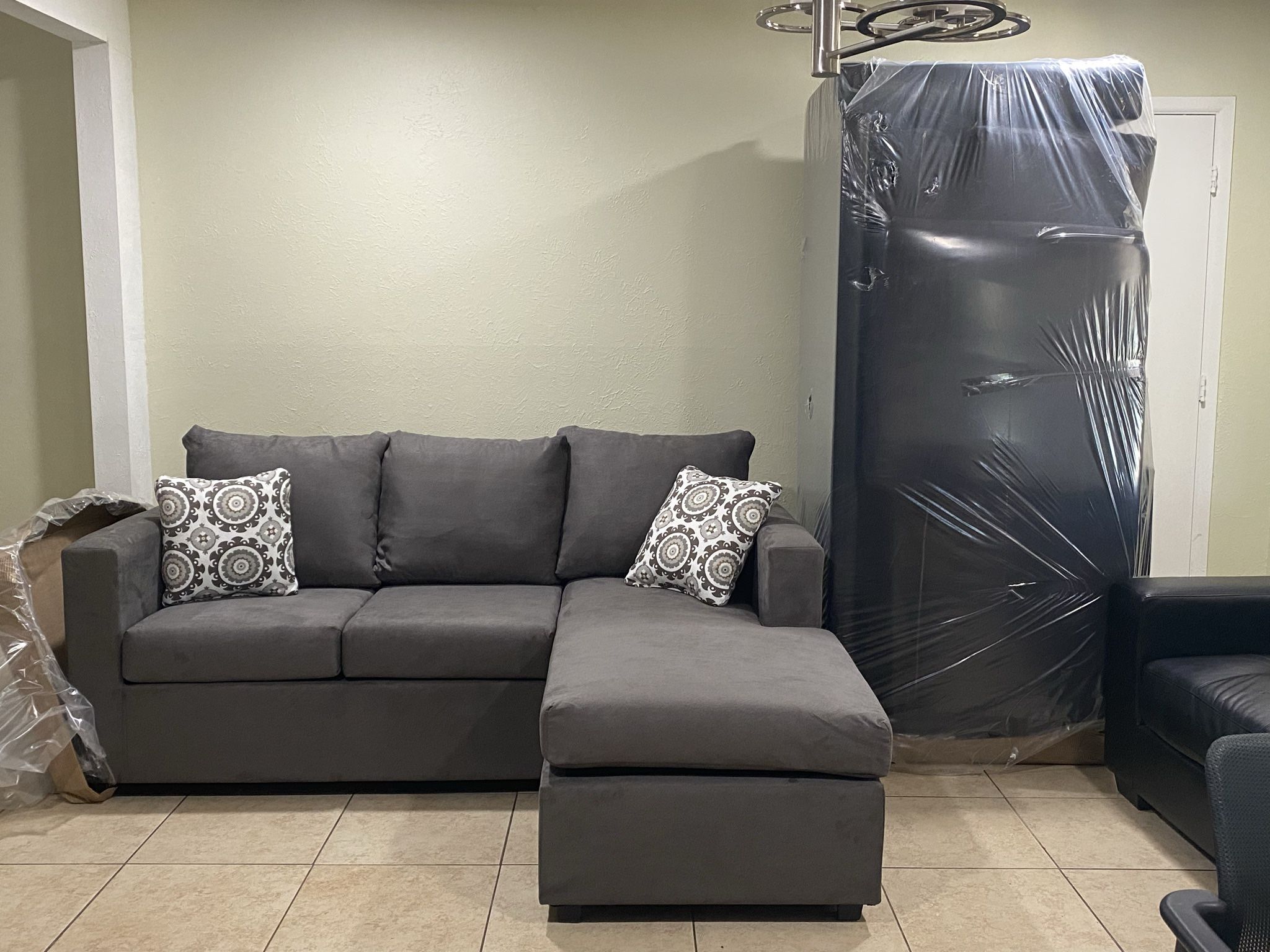 Reversible Grey Sectional BRAND NEW ‼️IN STOCK‼️