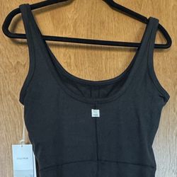 BNWT Vuori Halo Essential Jumpsuit
