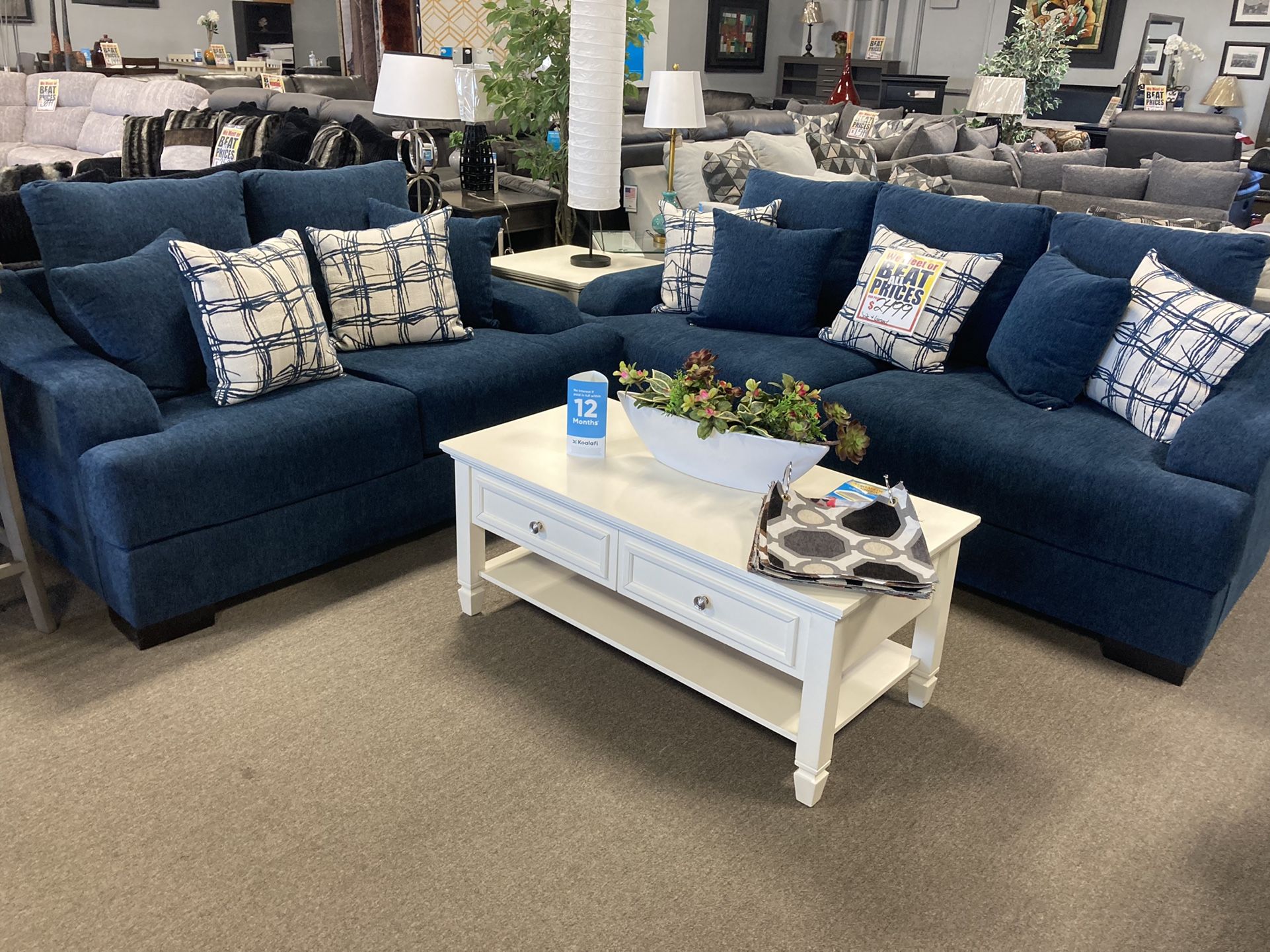Lovely Sofa & Loveseat 😎💚 Easy Financing ! $2499
