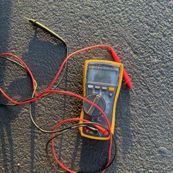 Fluke 115 Multimeter 