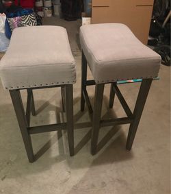 Bar stools (backless)