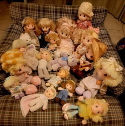 Precious Moments Dolls & Bears Lot 18pcs