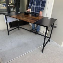 NEW Computer Desk