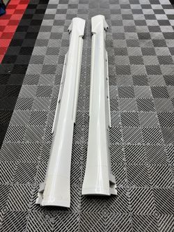 G37 Coupe OEM Side Skirts