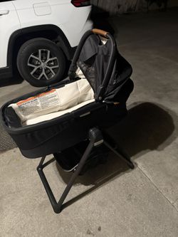 Nuna Bassinet 